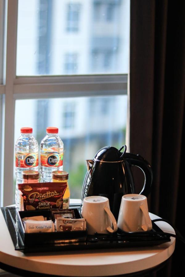 Bess Mansion Hotel Surabaya Wonotjolo Eksteriør billede